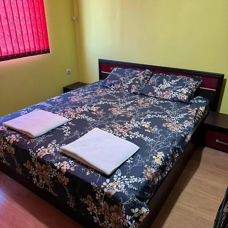 Апартаменты за