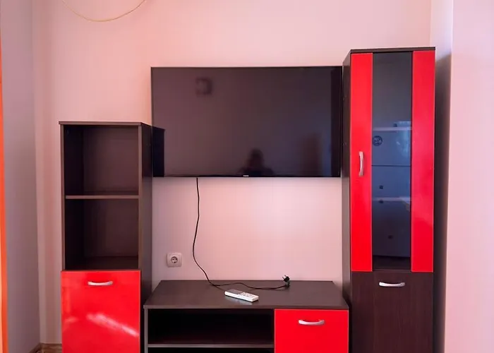 мони * Veliko Tarnovo